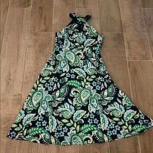 Gorgeous green high neck dress!